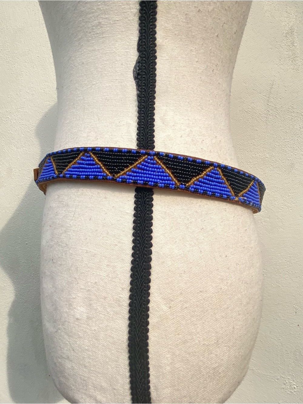 Vintage Artisanal Tribal Black & Blue Multicolor Beaded Belt S/M - Picture 6 of 6
